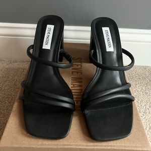 Steve Madden Size 8 heels NIB